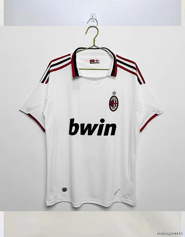 AC Milan Gift Ready Retro soccer jersey Red Black Striped with Standout Detail