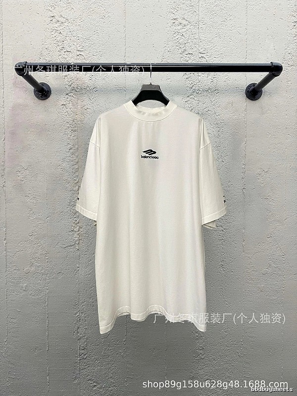 Balenciaga minimalist style white T-shirt