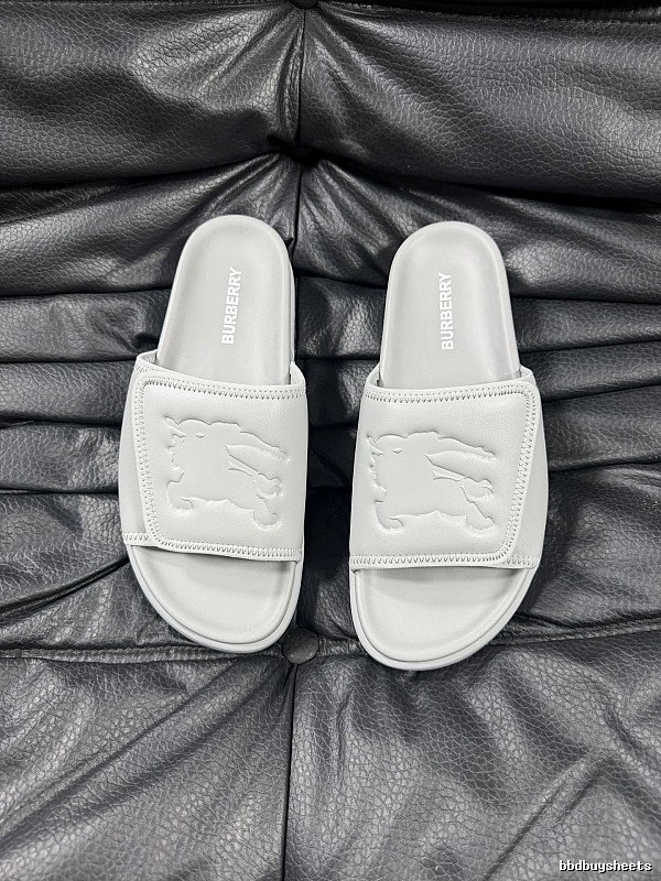 Burberry Equestrian Knight Collection Minimalist Style Light Grey Slide Sandals