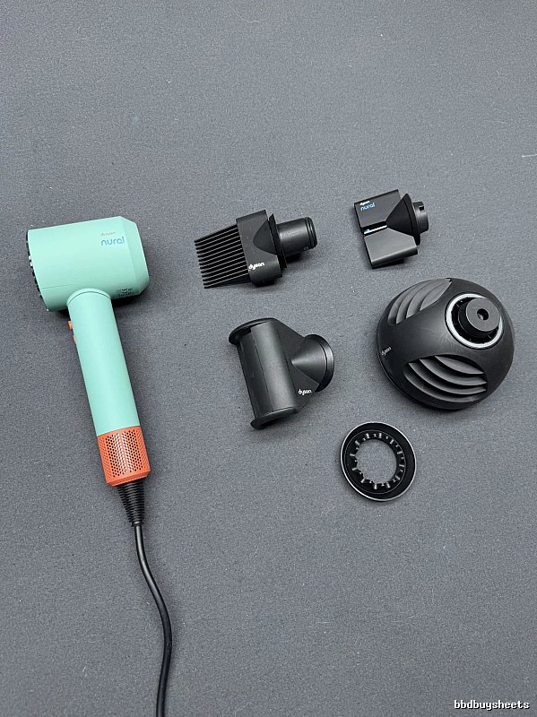 Dyson Hair Dryer with Mint Hair Dryer Set Detail