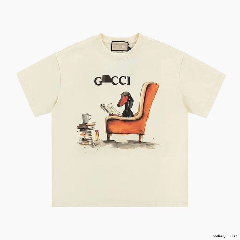 Gucci Vintage Style Off-white T-shirt with Dachshund Print
