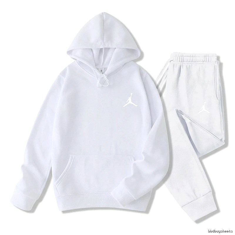 Jordan sporty white suit