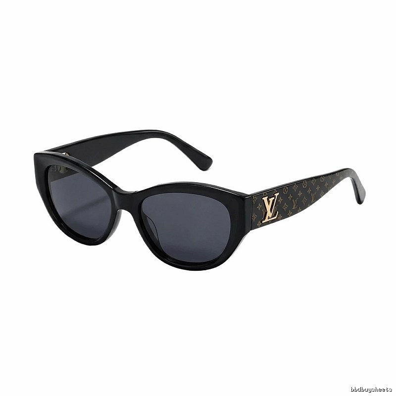 Louis Vuitton Classic Style Black Sunglasses