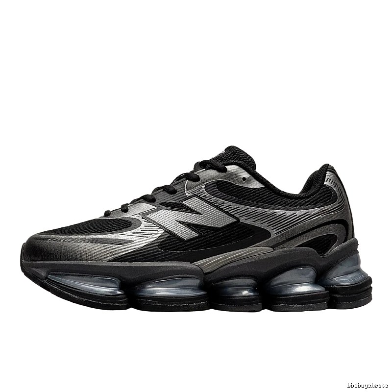 New Balance retro black and silver sports shoes