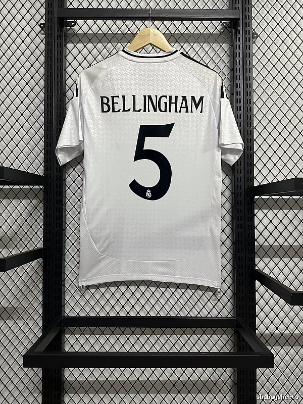 Real Madrid Daily Home soccer jersey White Real Madrid for City Outfits Select Edition