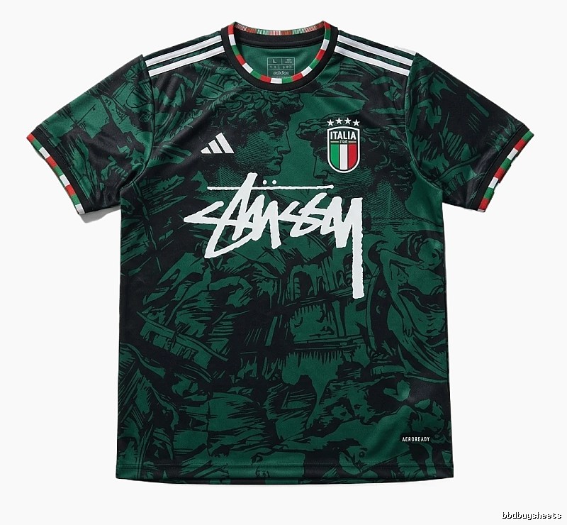 Stussy retro-style dark green T-shirt