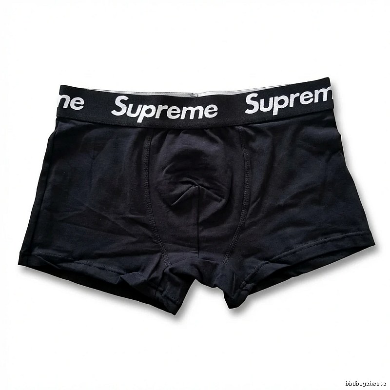 Supreme minimalist style black underwear