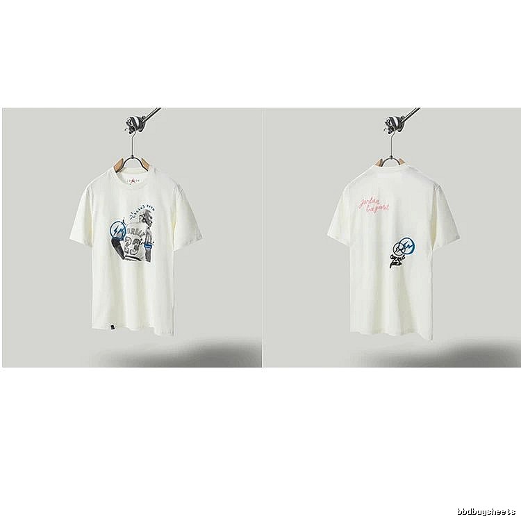Travis Scott x Jordan Co-branded Graffiti-style Off-white T-shirt